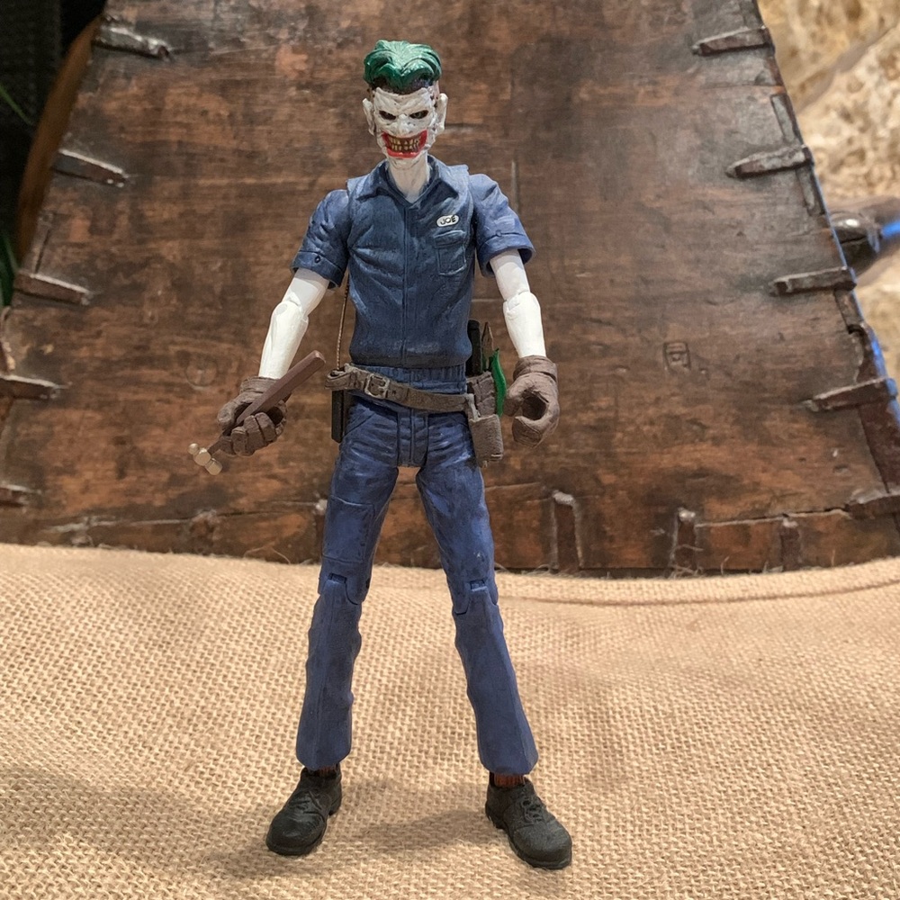 DC Comics new 52 Super-Villains JOKER Joe’s Garage Action Figure